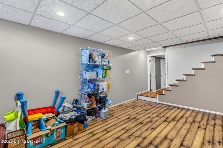 Listing Image 35