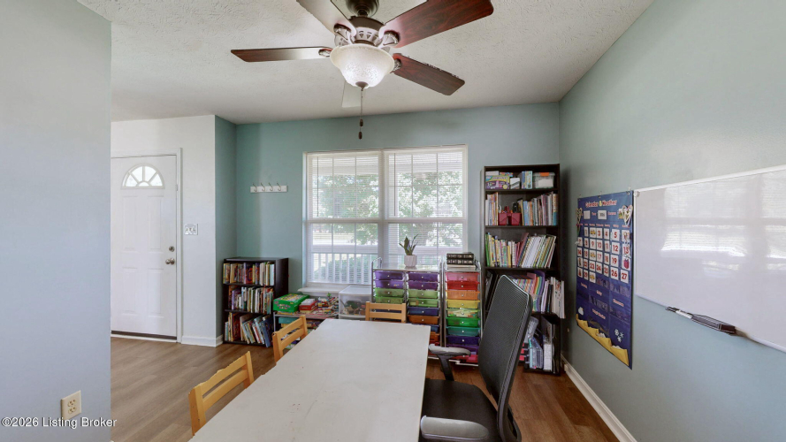 Listing Image 13
