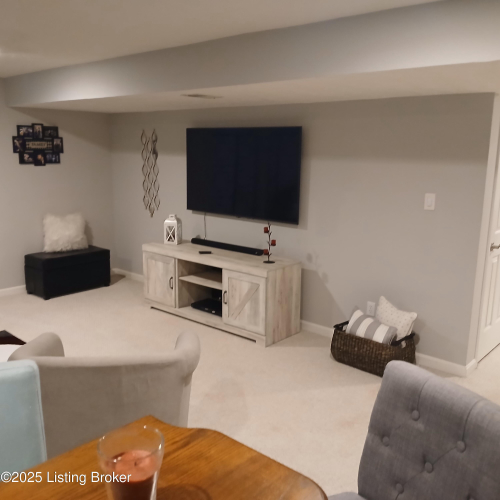 Listing Image 50