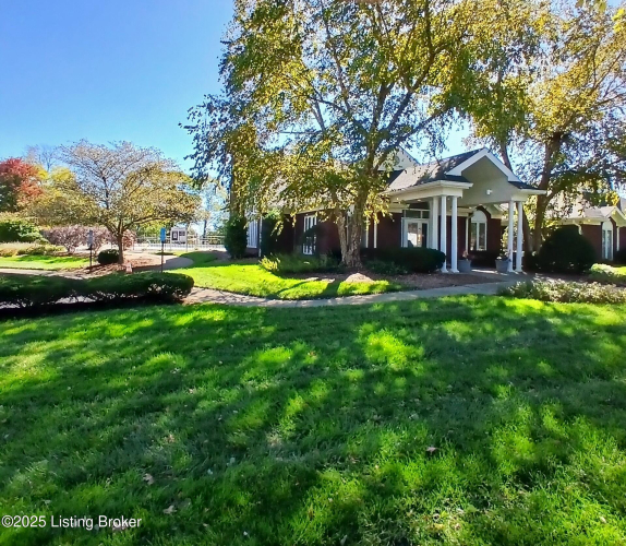 Listing Image 73