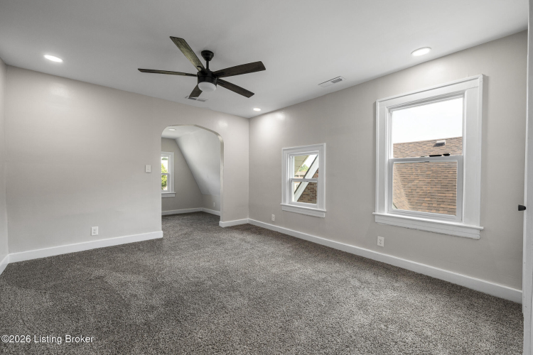Listing Image 16