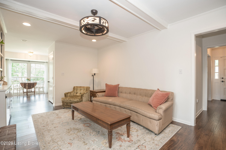 Listing Image 14