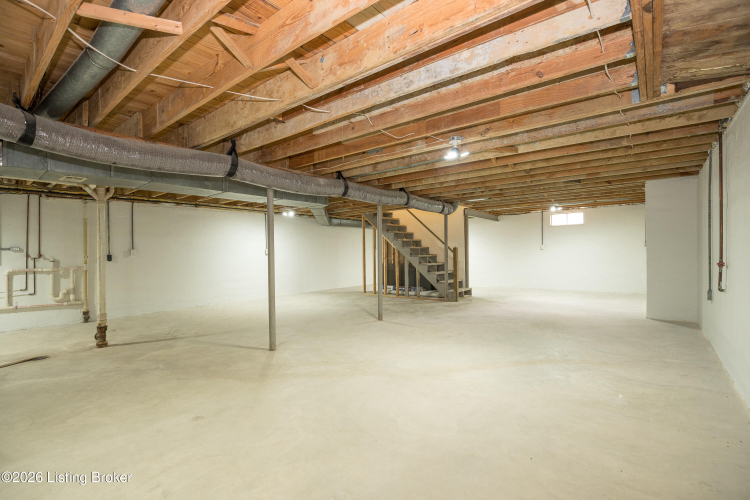 Listing Image 33