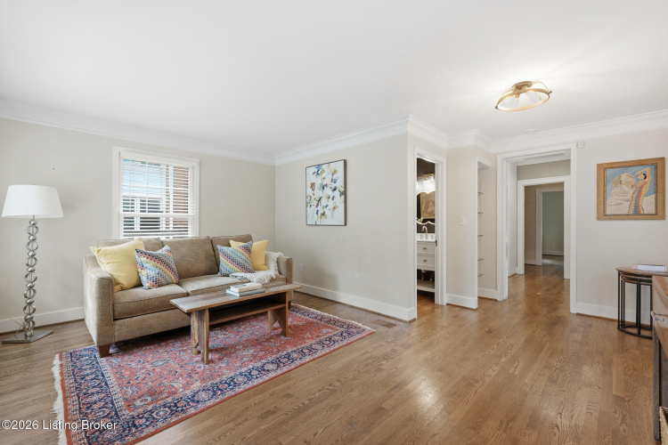 Listing Image 16