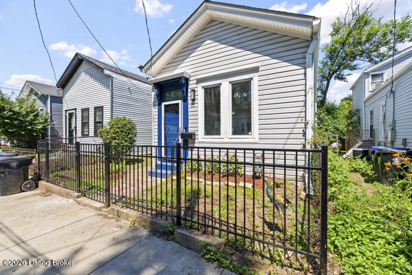 Listing Image 5