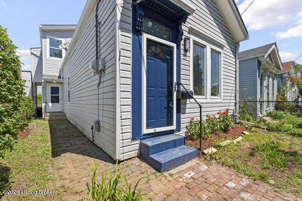 Listing Image 6