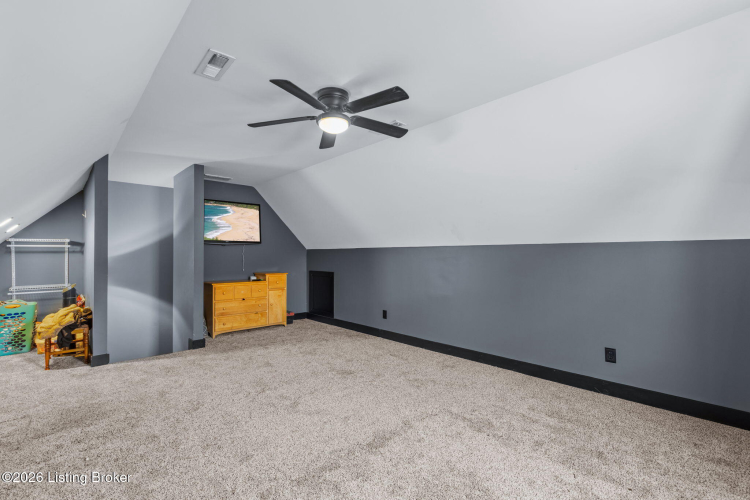 Listing Image 68
