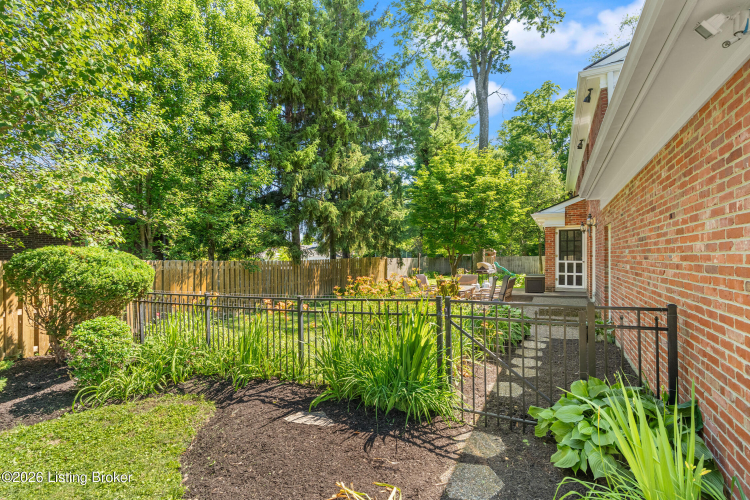 Listing Image 57