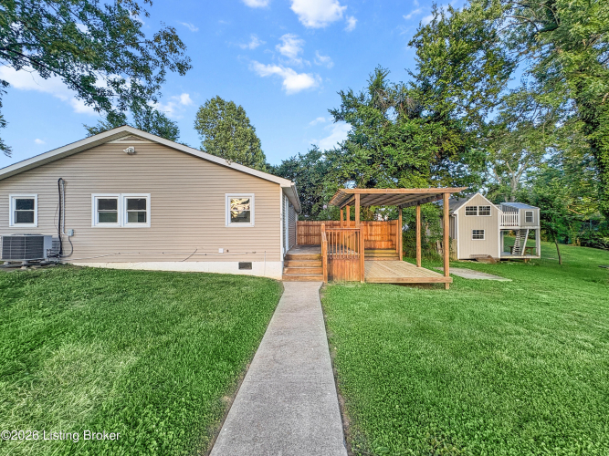 Listing Image 44