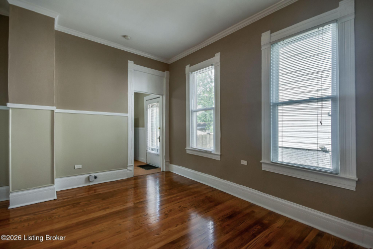 Listing Image 14