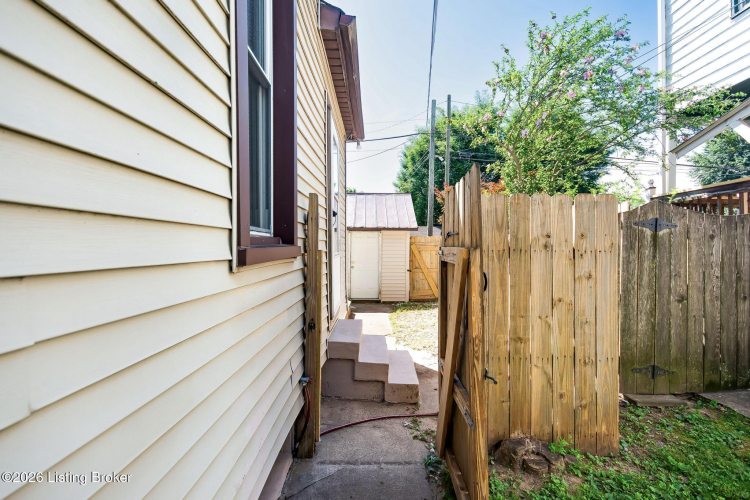 Listing Image 48