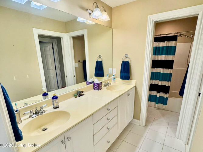 Listing Image 55