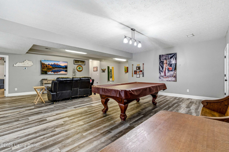 Listing Image 37