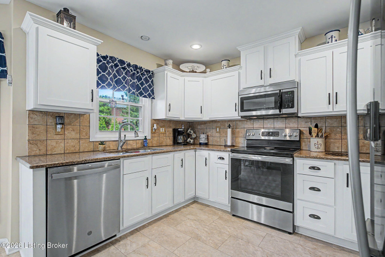 Listing Image 21