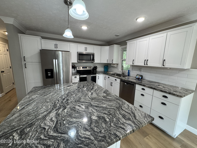 Listing Image 13