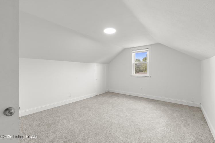 Listing Image 24