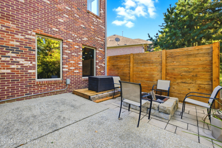 Listing Image 76