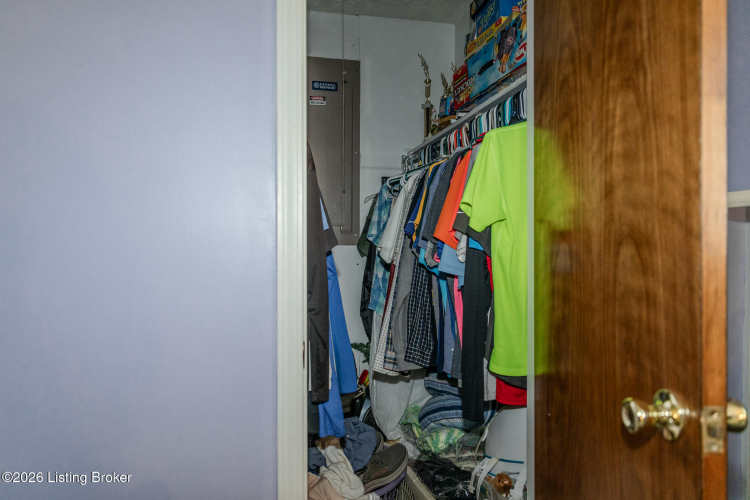 Listing Image 44