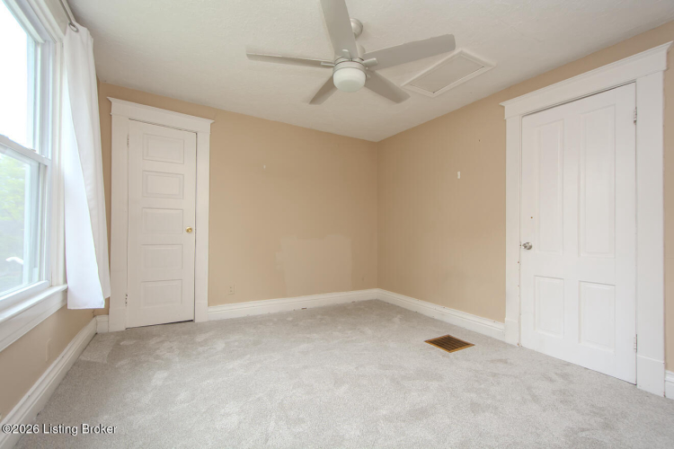 Listing Image 30