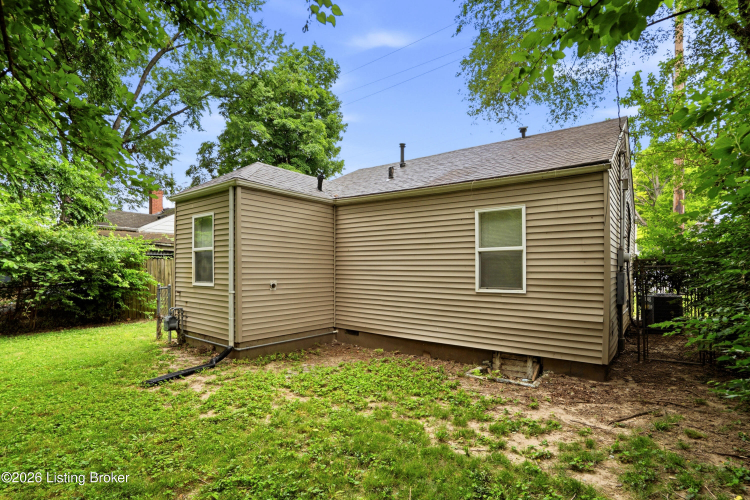 Listing Image 17
