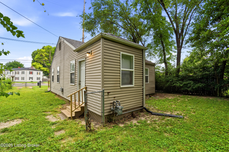 Listing Image 20