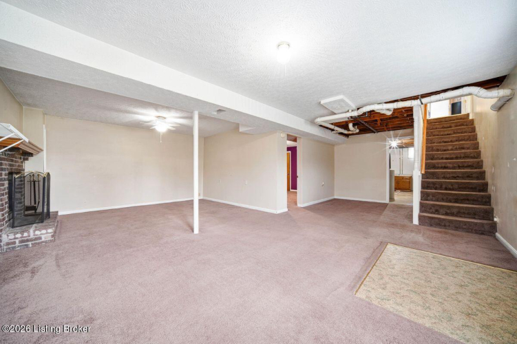 Listing Image 38
