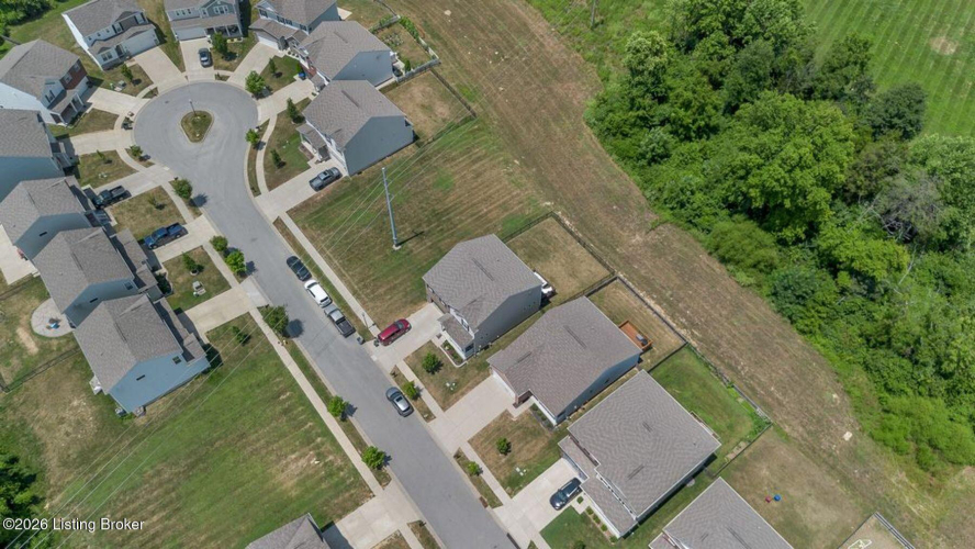 Listing Image 44