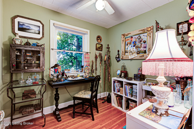Listing Image 20