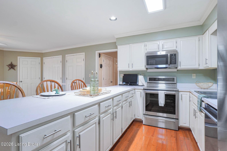 Listing Image 21