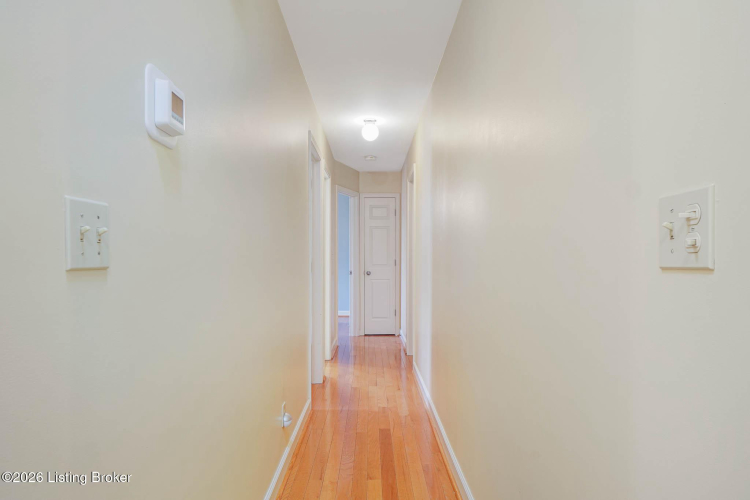 Listing Image 27