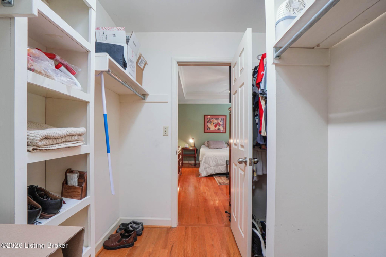 Listing Image 38