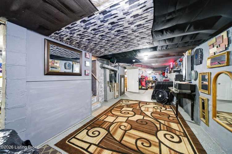 Listing Image 24