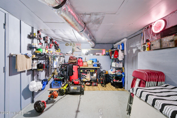 Listing Image 25