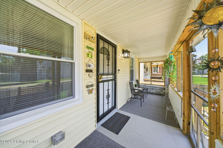 Listing Image 5