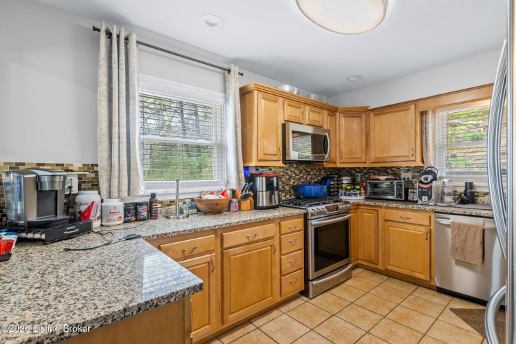 Listing Image 15