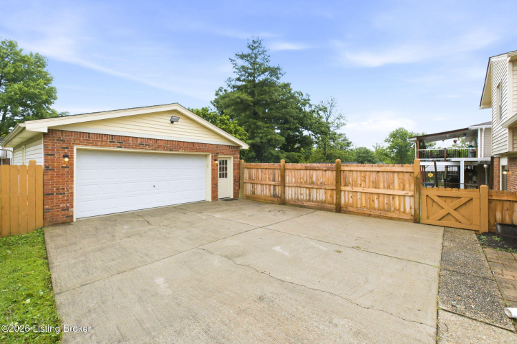 Listing Image 45