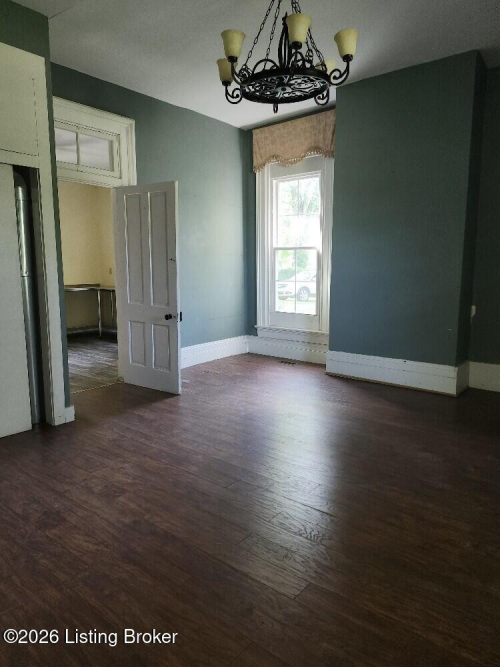 Listing Image 17
