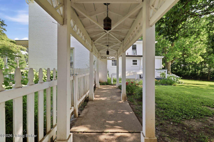Listing Image 47