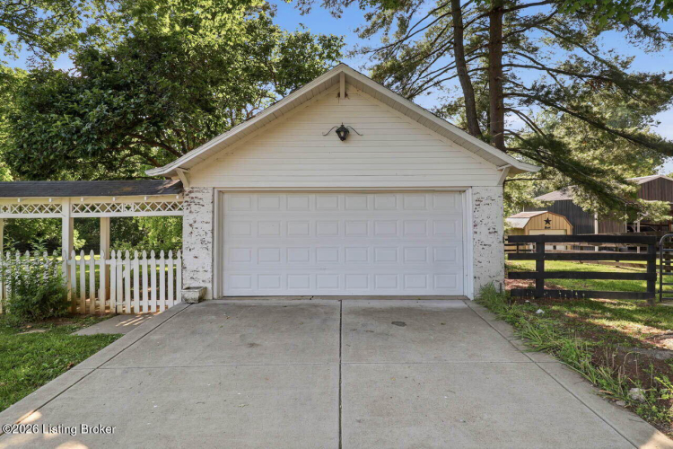Listing Image 49