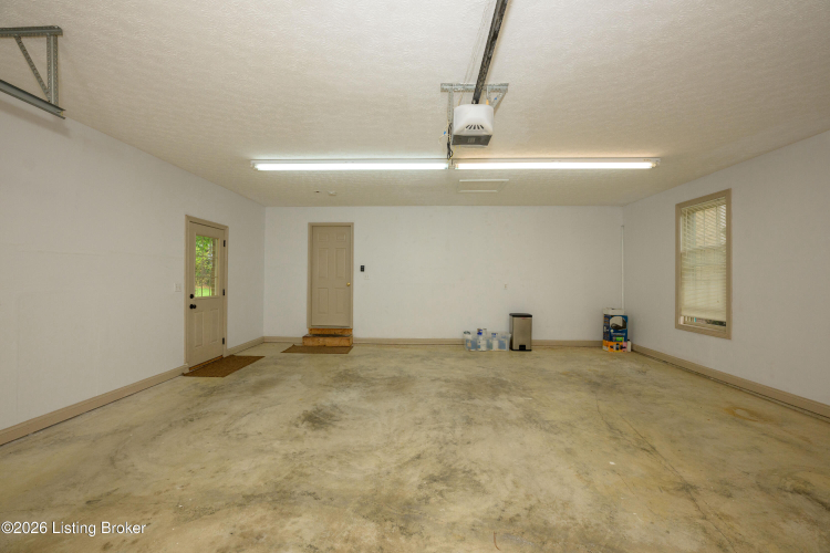 Listing Image 75