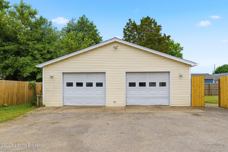 Listing Image 36