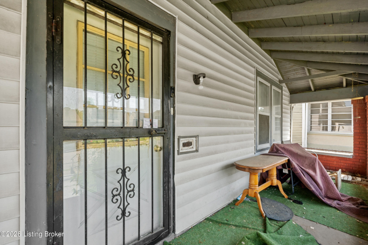 Listing Image 16