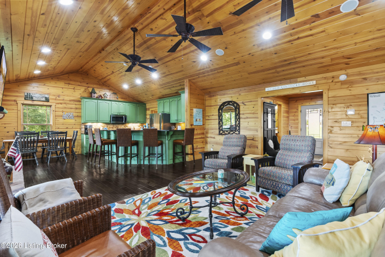 Listing Image 12
