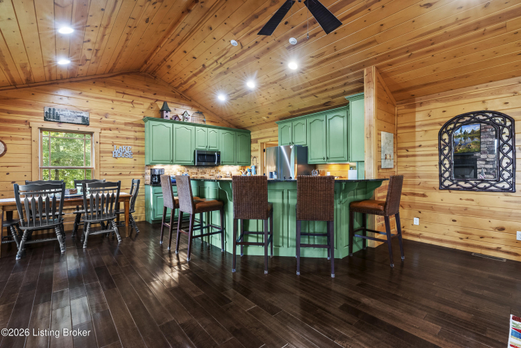 Listing Image 13