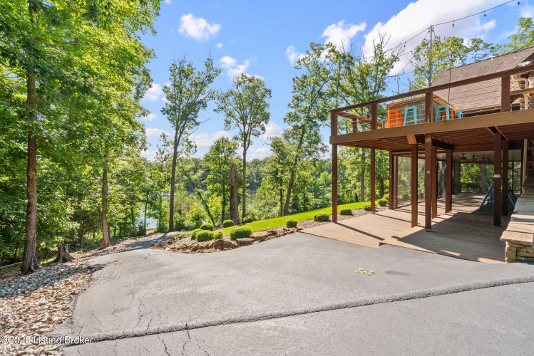Listing Image 59
