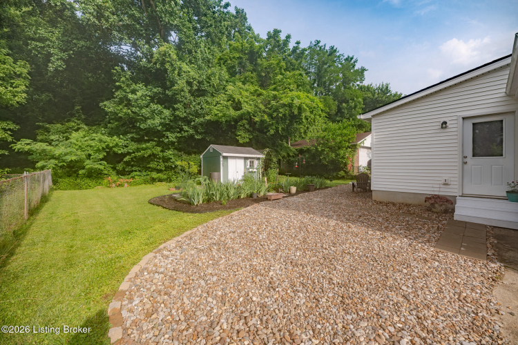 Listing Image 18