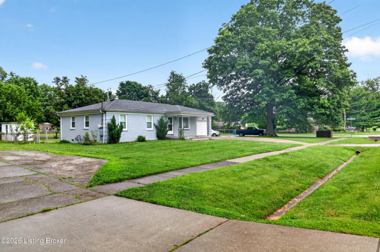 Listing Image 46