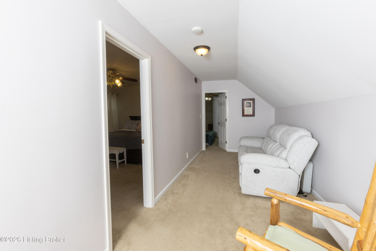 Listing Image 36