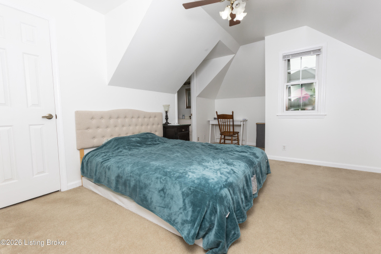 Listing Image 37