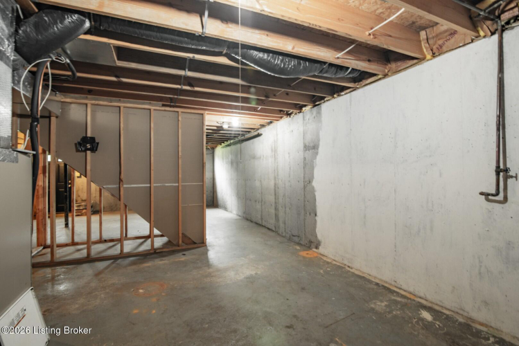 Listing Image 76